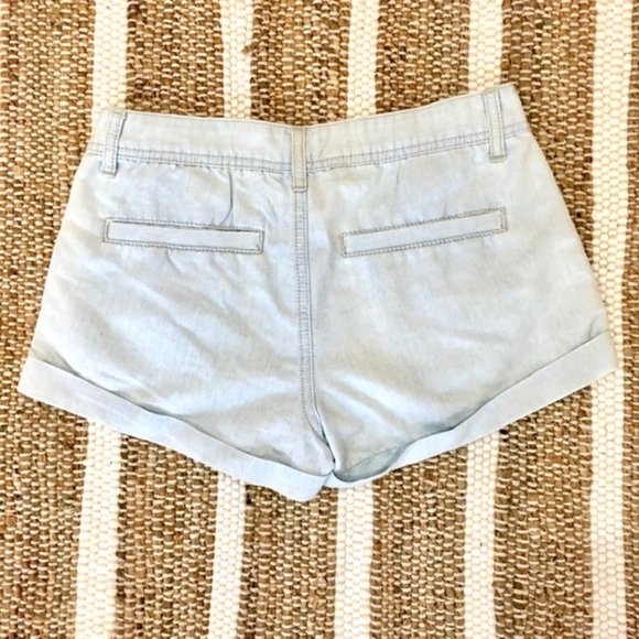 Forever 21 denim cotton pleated summer style shorts - Picture 2 of 4